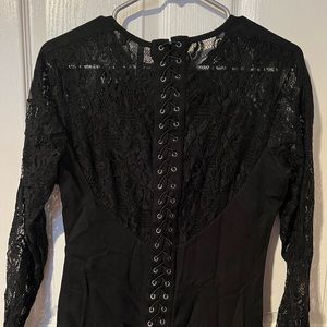 Guess by Marciano! Black long sleeve lace body con corset dress! Size large!